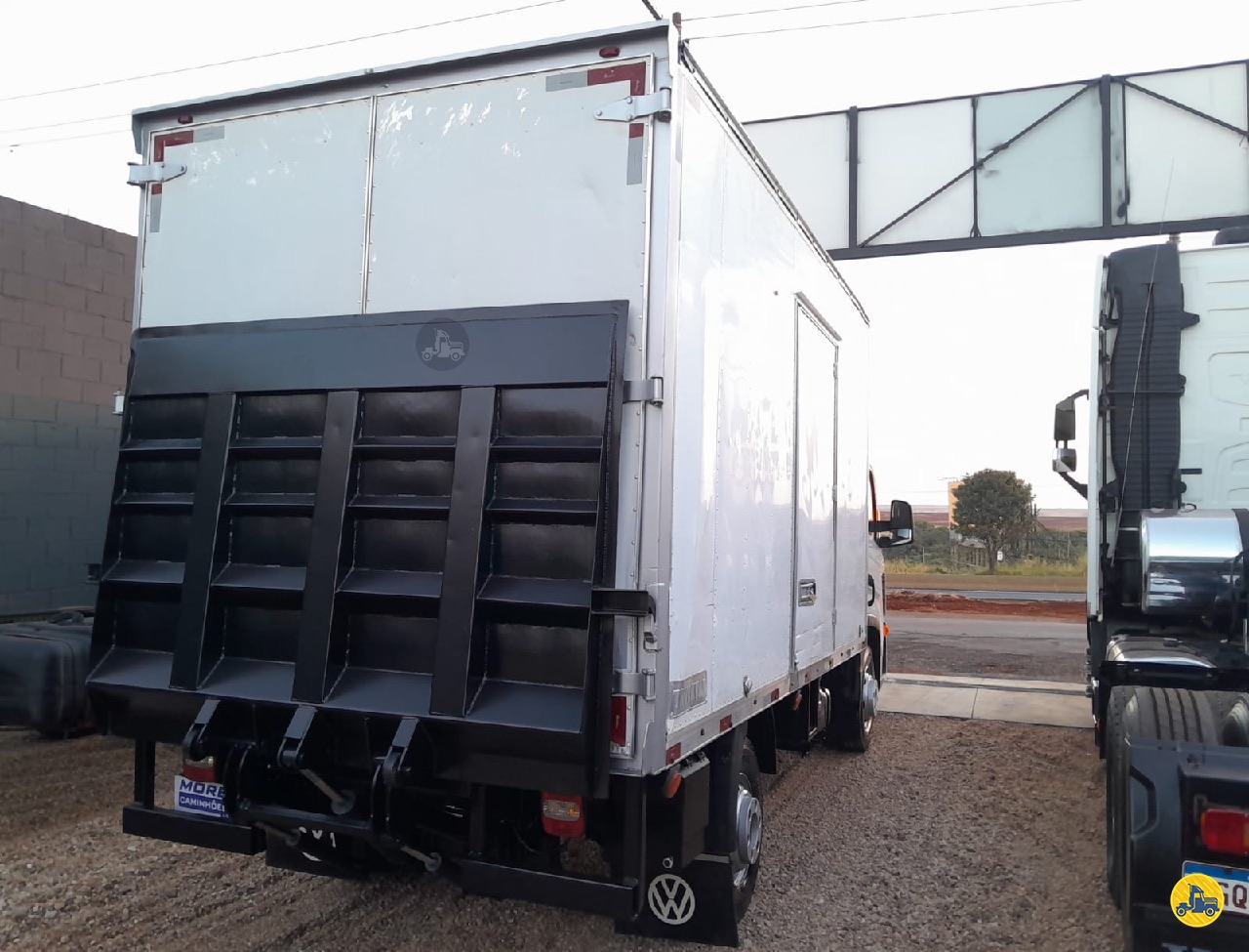 Foto 4 - Volkswagen Delivery Express 2019