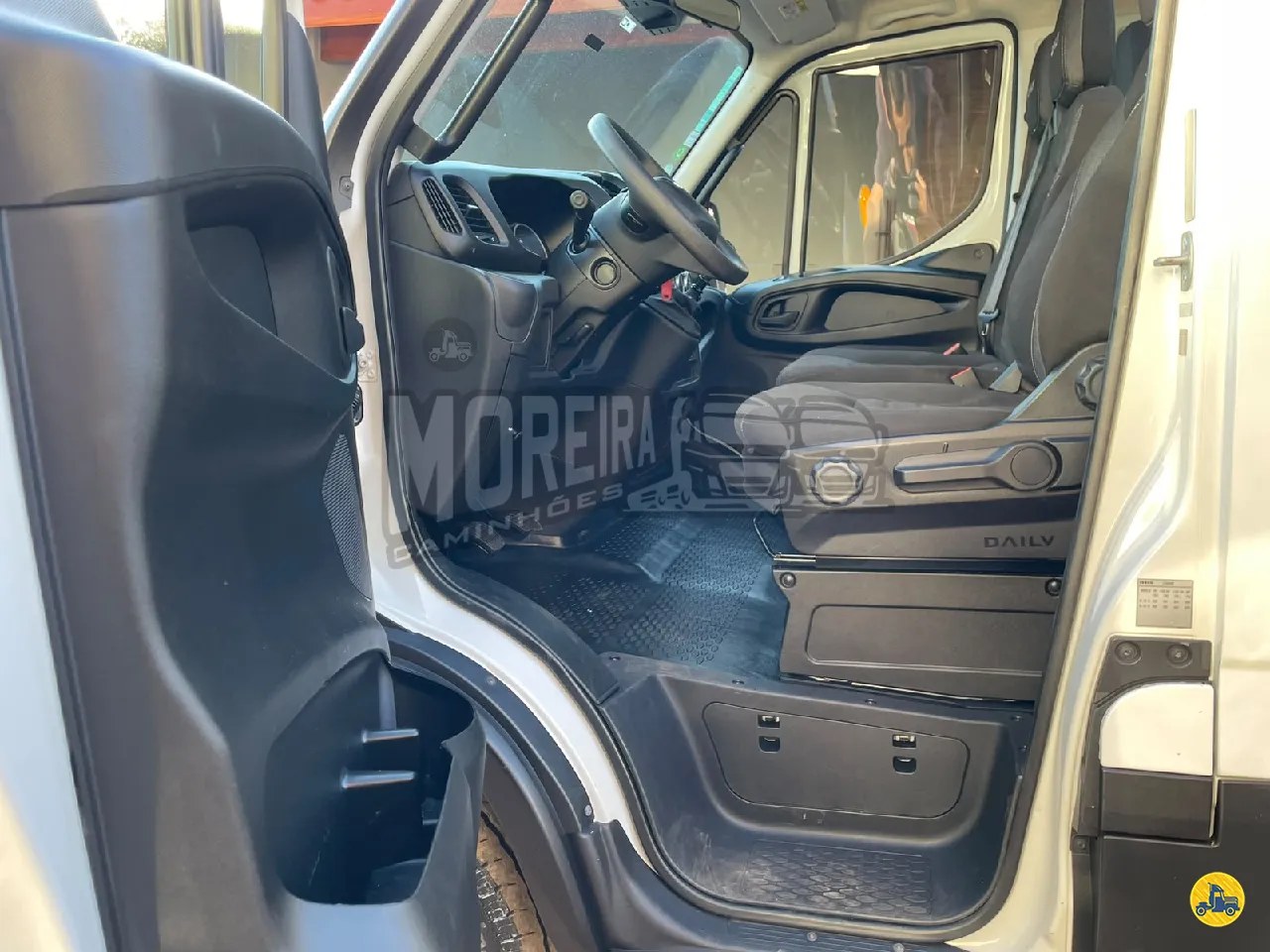 Foto 11 - Iveco Daily 35-160 2023