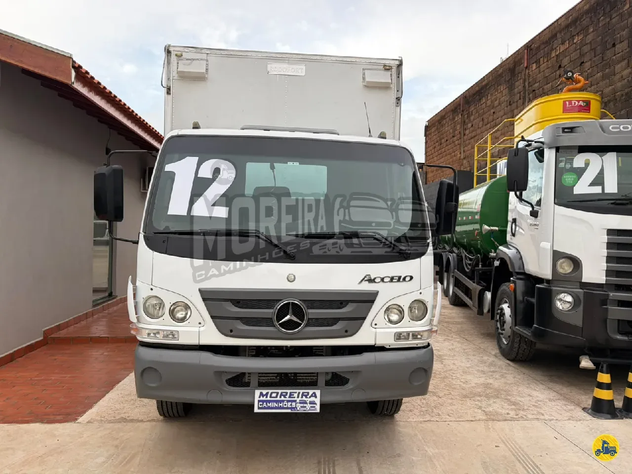 Foto 2 - Mercedes-Benz MB 1016 2012