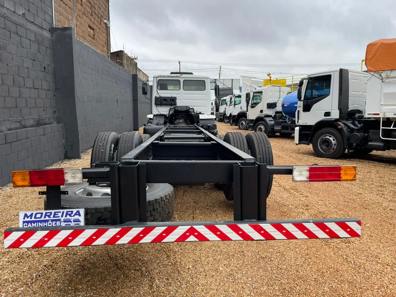 Foto 5 - Mercedes-Benz 1718 2012