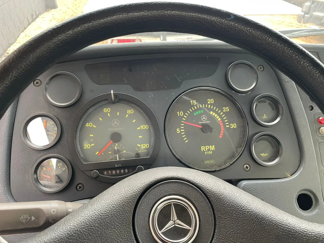 Foto 7 - Mercedes-Benz 1718 2012