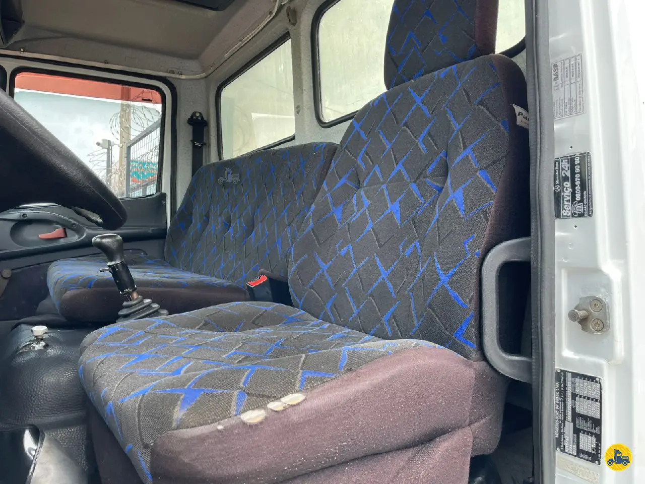 Foto 13 - Mercedes-Benz 1718 2012