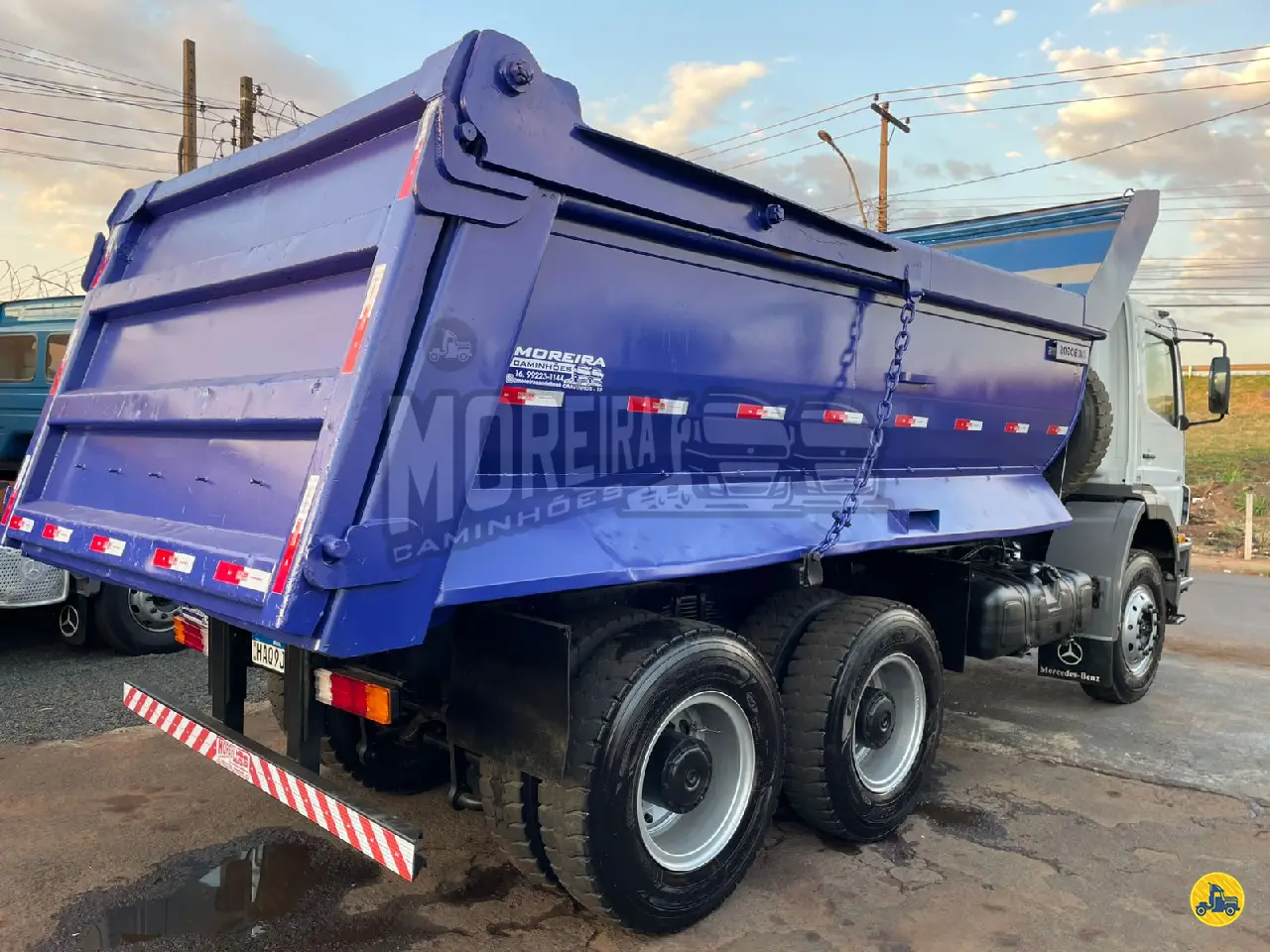 Foto 4 - Mercedes-Benz Axor 2831 2011