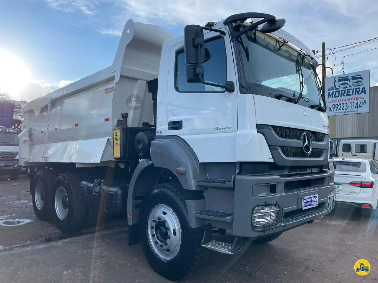 Foto 3 - Mercedes-Benz Axor 4144 2016