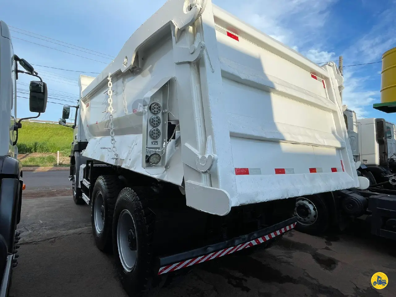 Foto 6 - Mercedes-Benz Axor 4144 2016