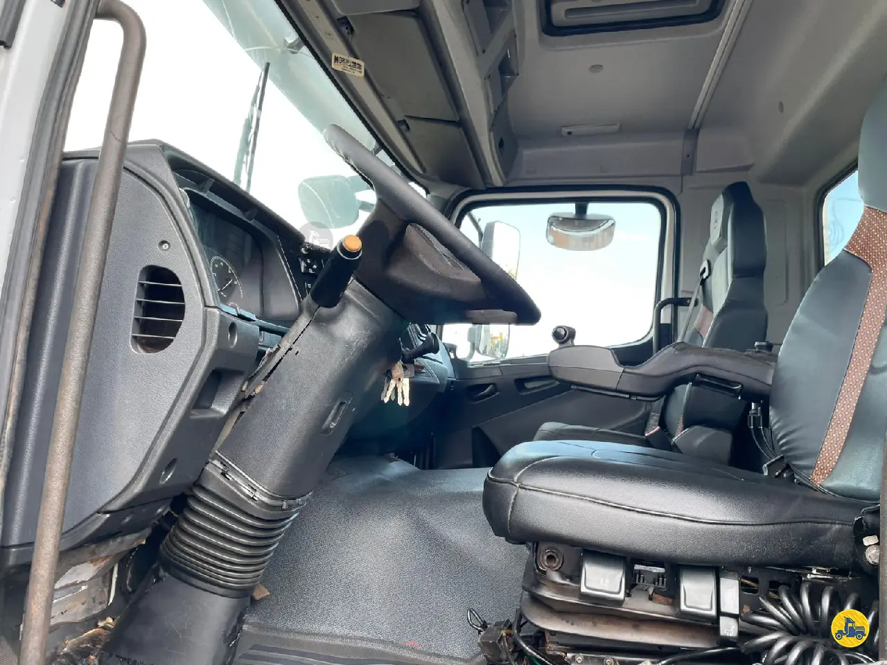 Foto 17 - Mercedes-Benz Axor 4144 2016