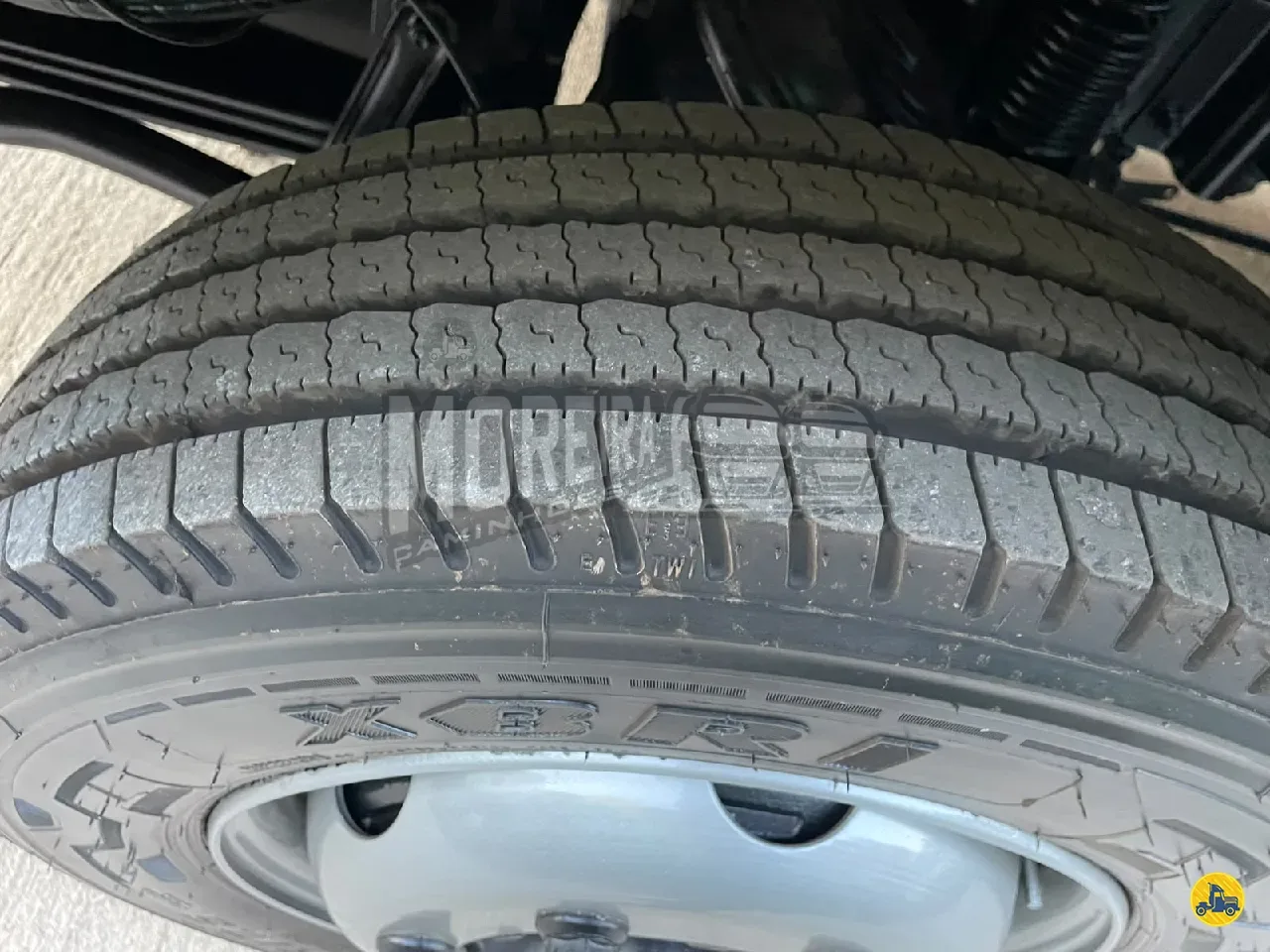 Foto 8 - Mercedes-Benz MB 815 2014