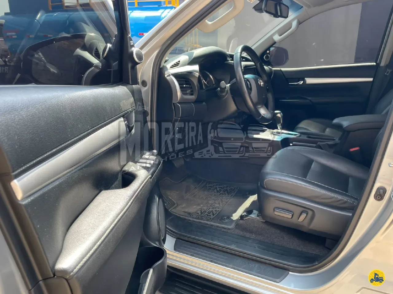 Foto 9 - Toyota Hilux 2.8 SRX 2024