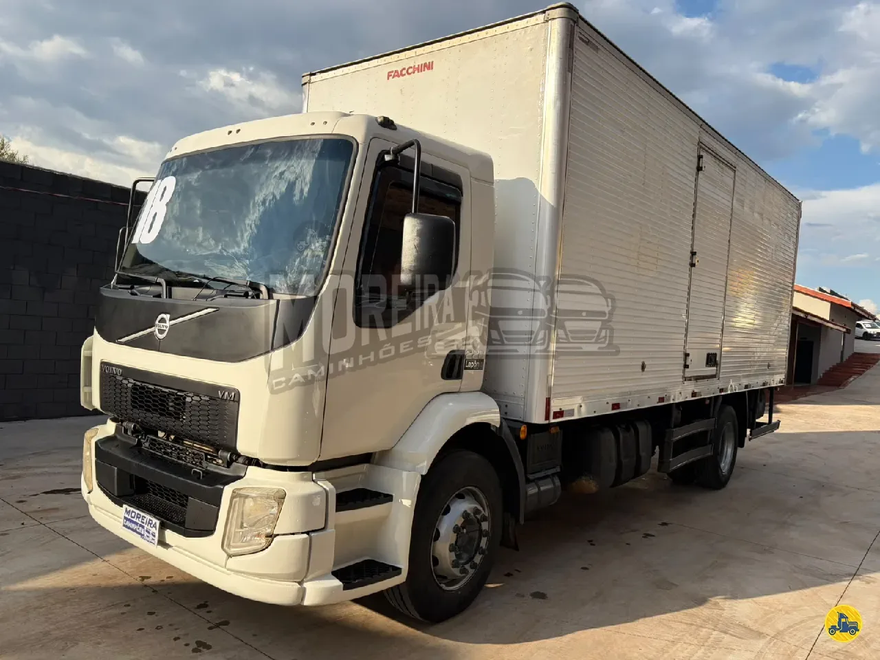 Volvo VM 220 2018