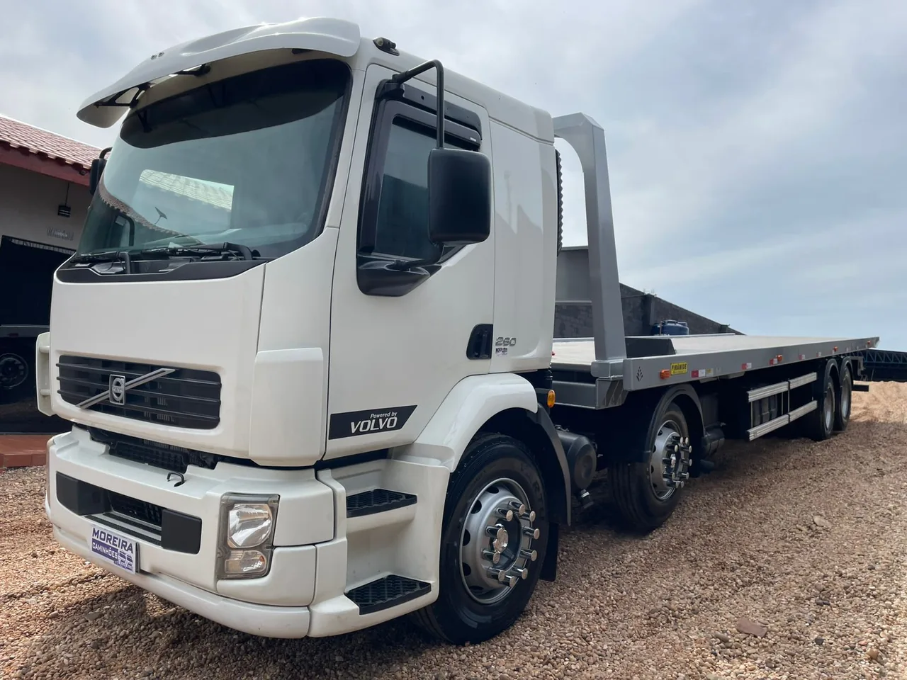 Foto 2 - Volvo VM 260 2010