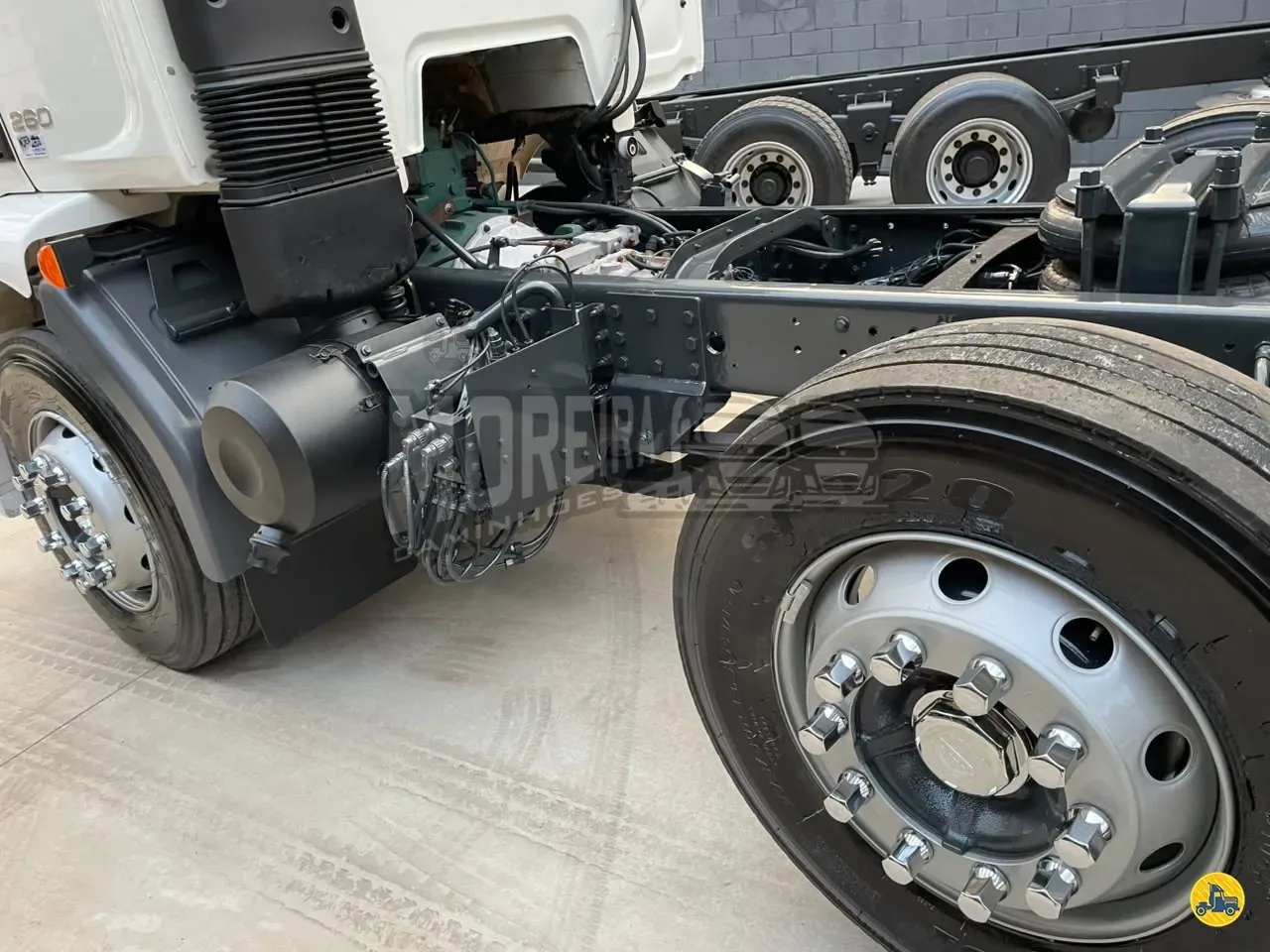 Foto 9 - Volvo VM 260 2010