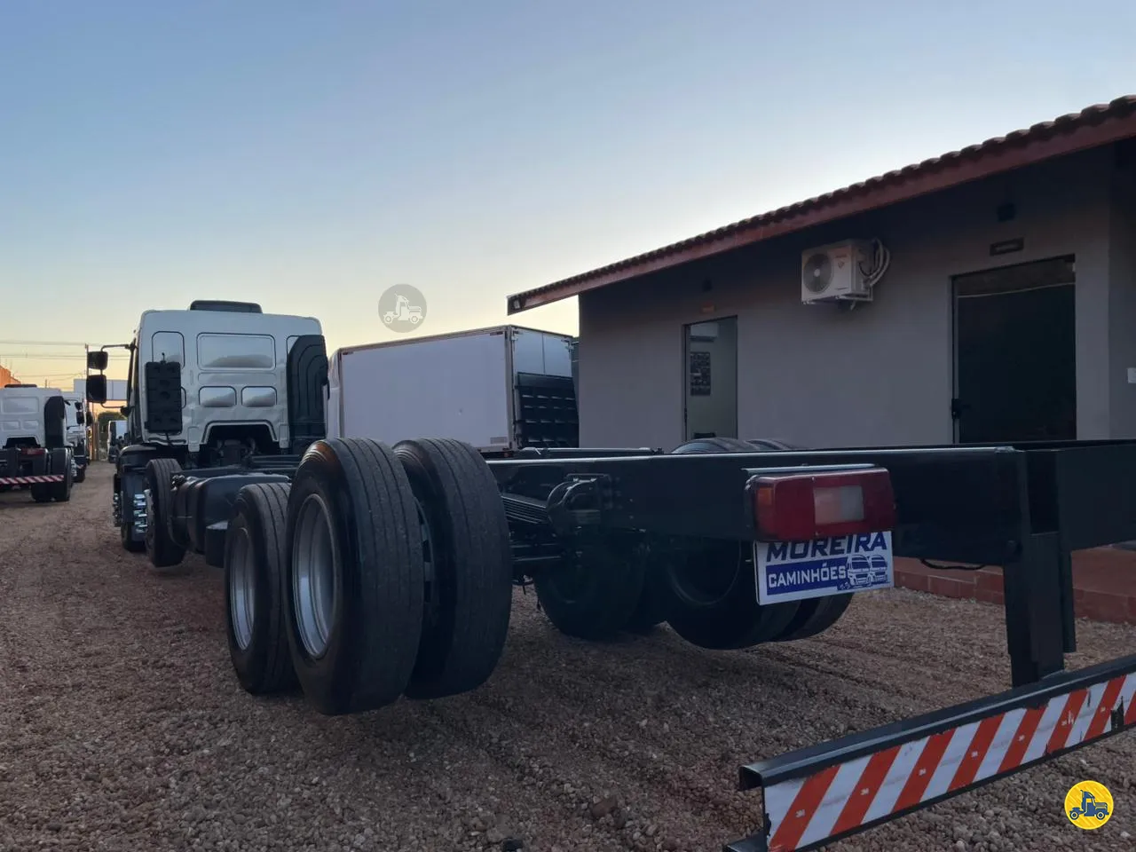 Foto 6 - Volvo VM 270 2015