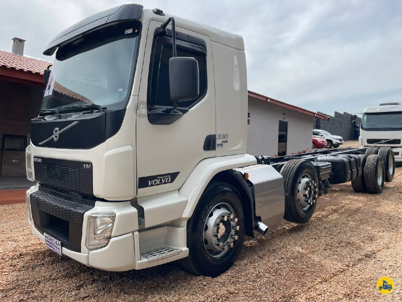 Volvo VM 330 2021