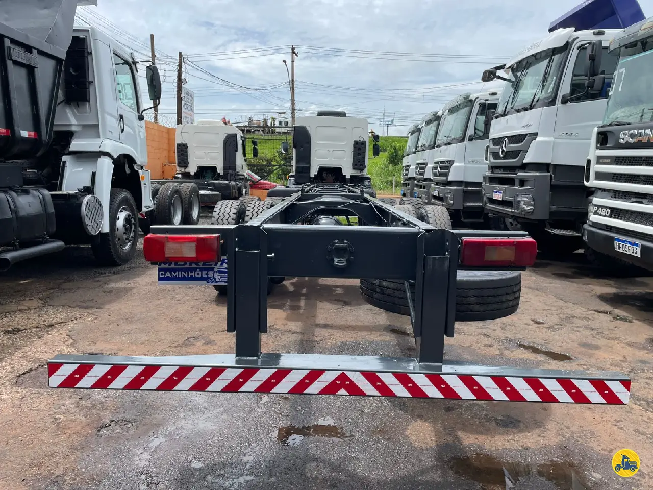 Foto 5 - Volvo VM 260 2010