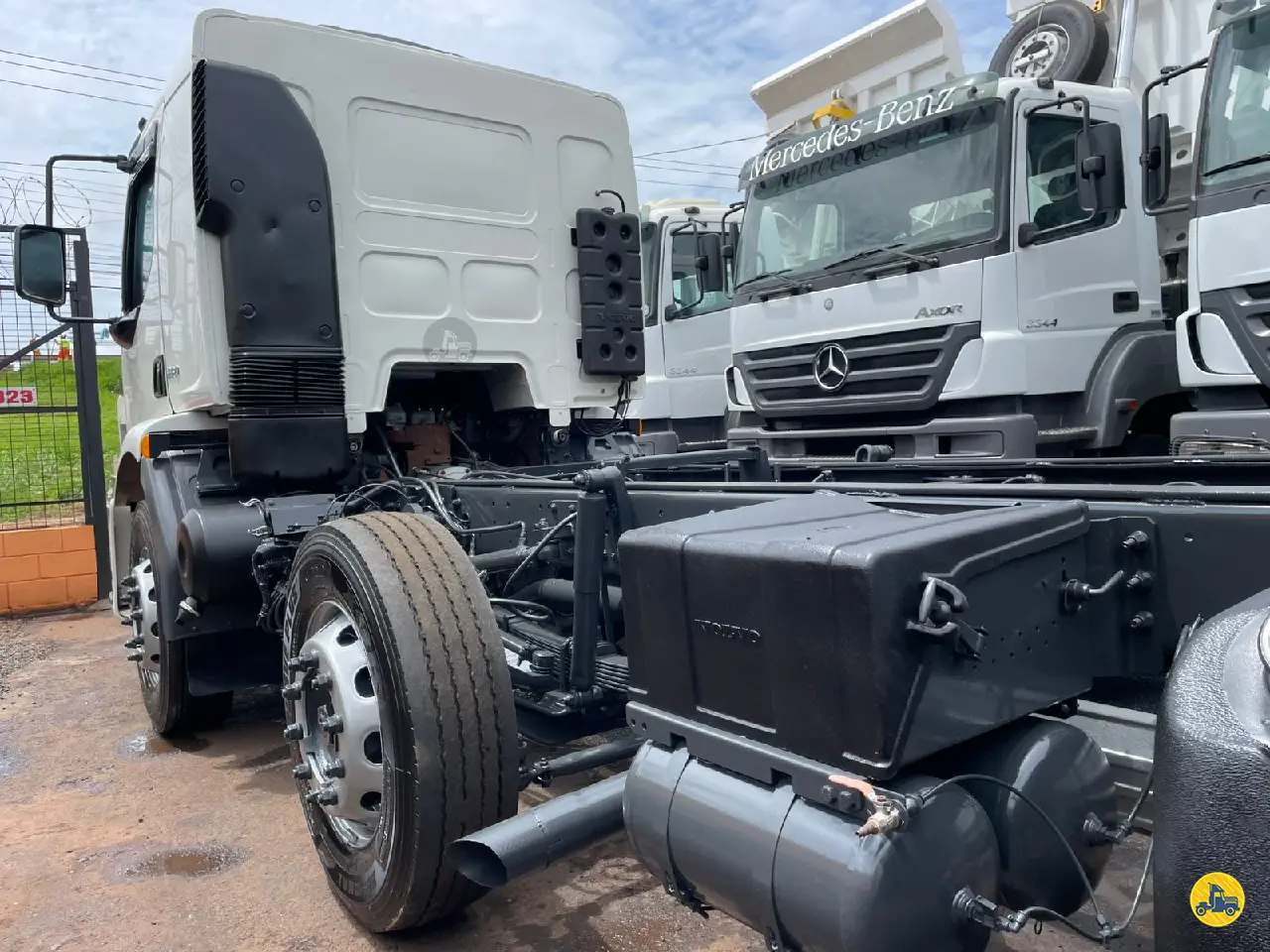 Foto 8 - Volvo VM 260 2010