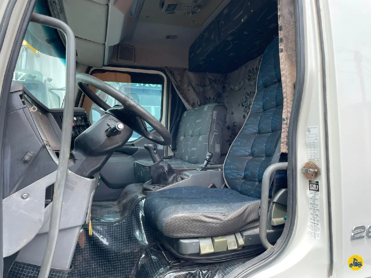 Foto 11 - Volvo VM 260 2010