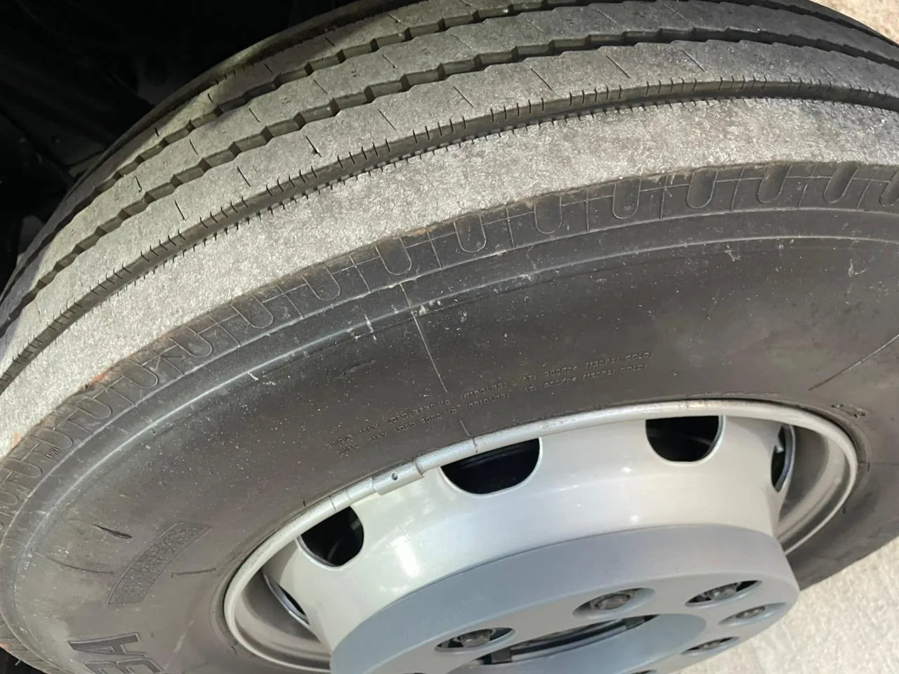 Foto 18 - Volkswagen Constellation 15.190 2015