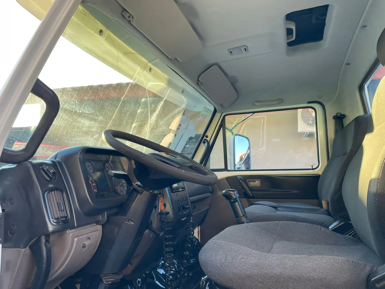 Foto 11 - Volkswagen VW 17190 Worker 2016