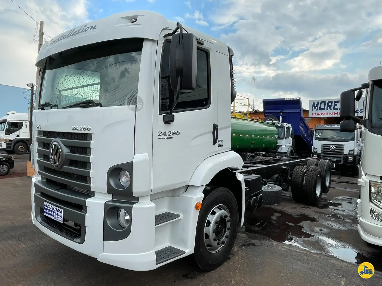 Volkswagen Constellation 24.280 2013