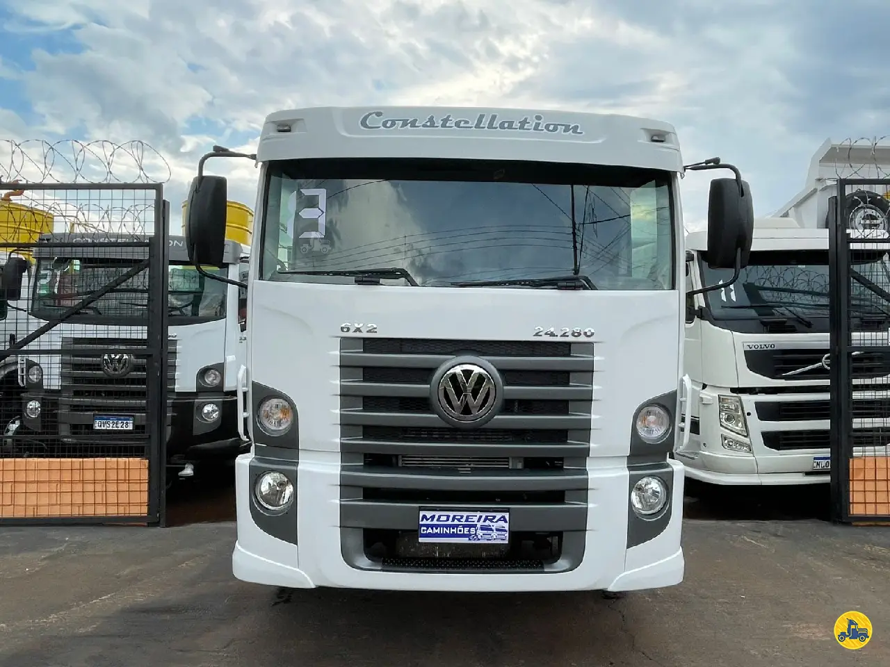 Foto 2 - Volkswagen Constellation 24.280 2013