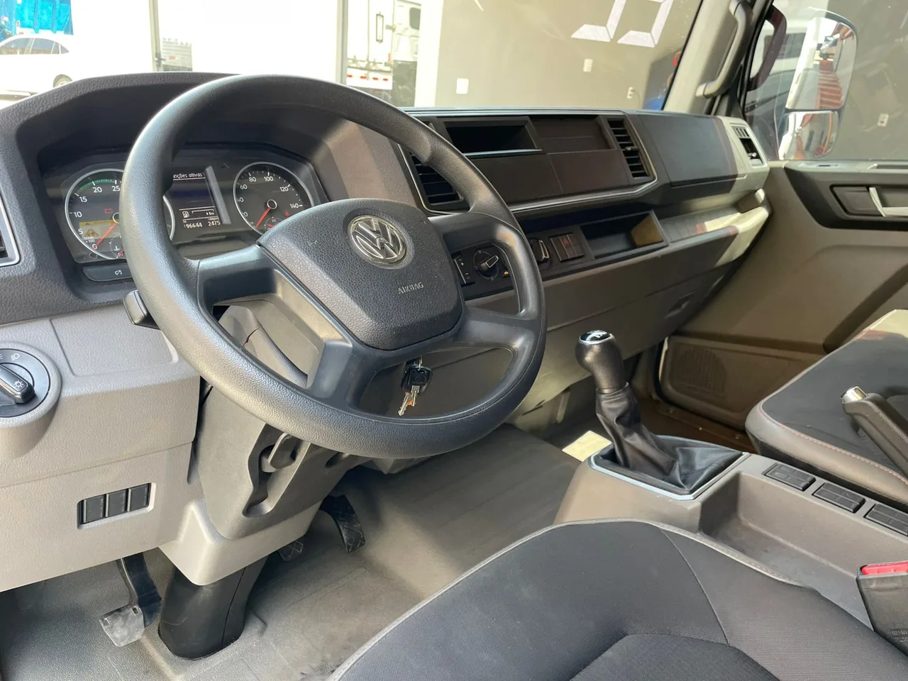 Foto 9 - Volkswagen Delivery Express 2022